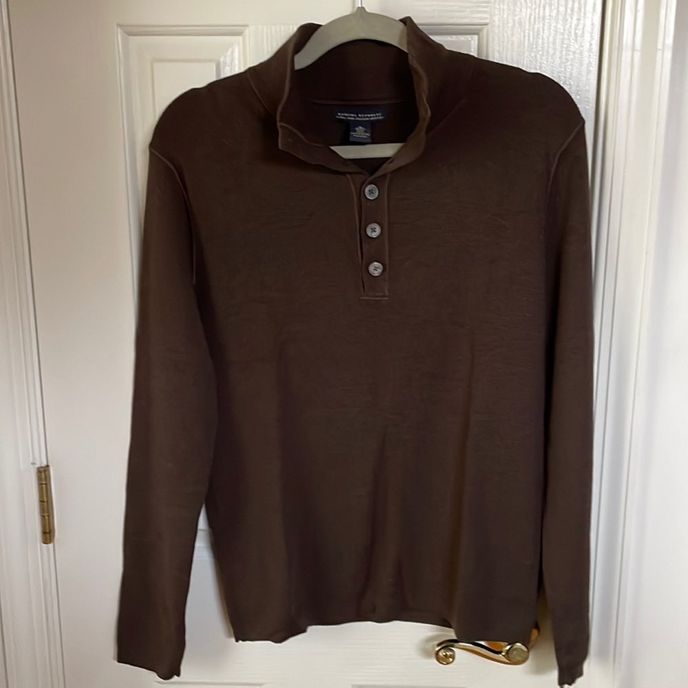 Banana Republic mens mock neck sweater. Size small, chocolate brown. Merino wool